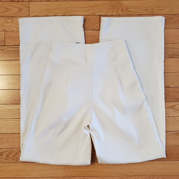 High-waisted Wideleg Tall Trousers - Picture 3 of 9